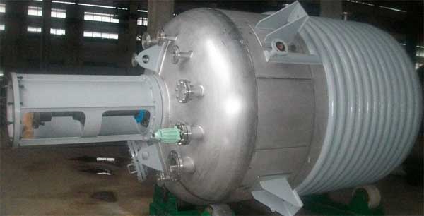山东反应釜供应厂家